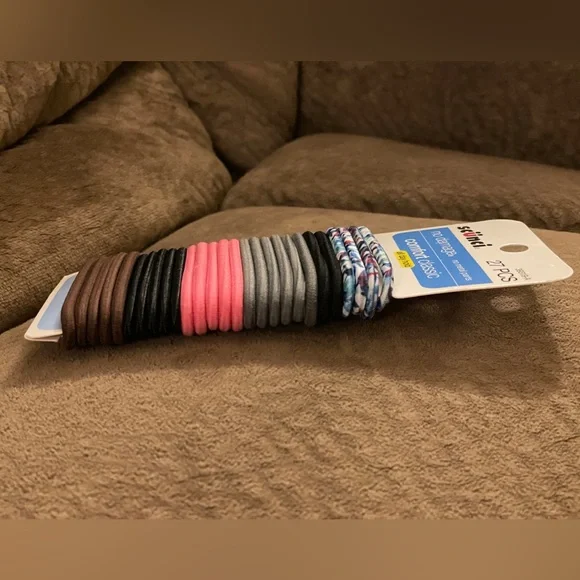 Hair Elastics / Hair Ties — Scunci, 27 Count - Picture 10 of 10